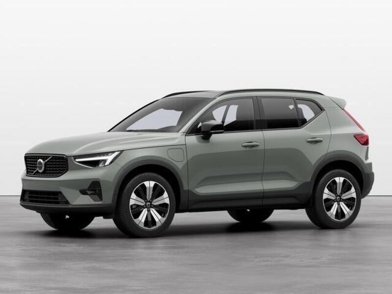 Volvo XC40 T4 Recharge Plug-in Hybrid automatico Ultimate Dark