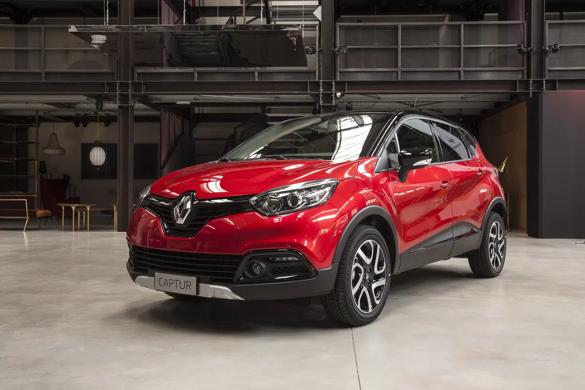 Renault Kadjar e Captur Hypnotic: le nuove ricche serie limitate (2)