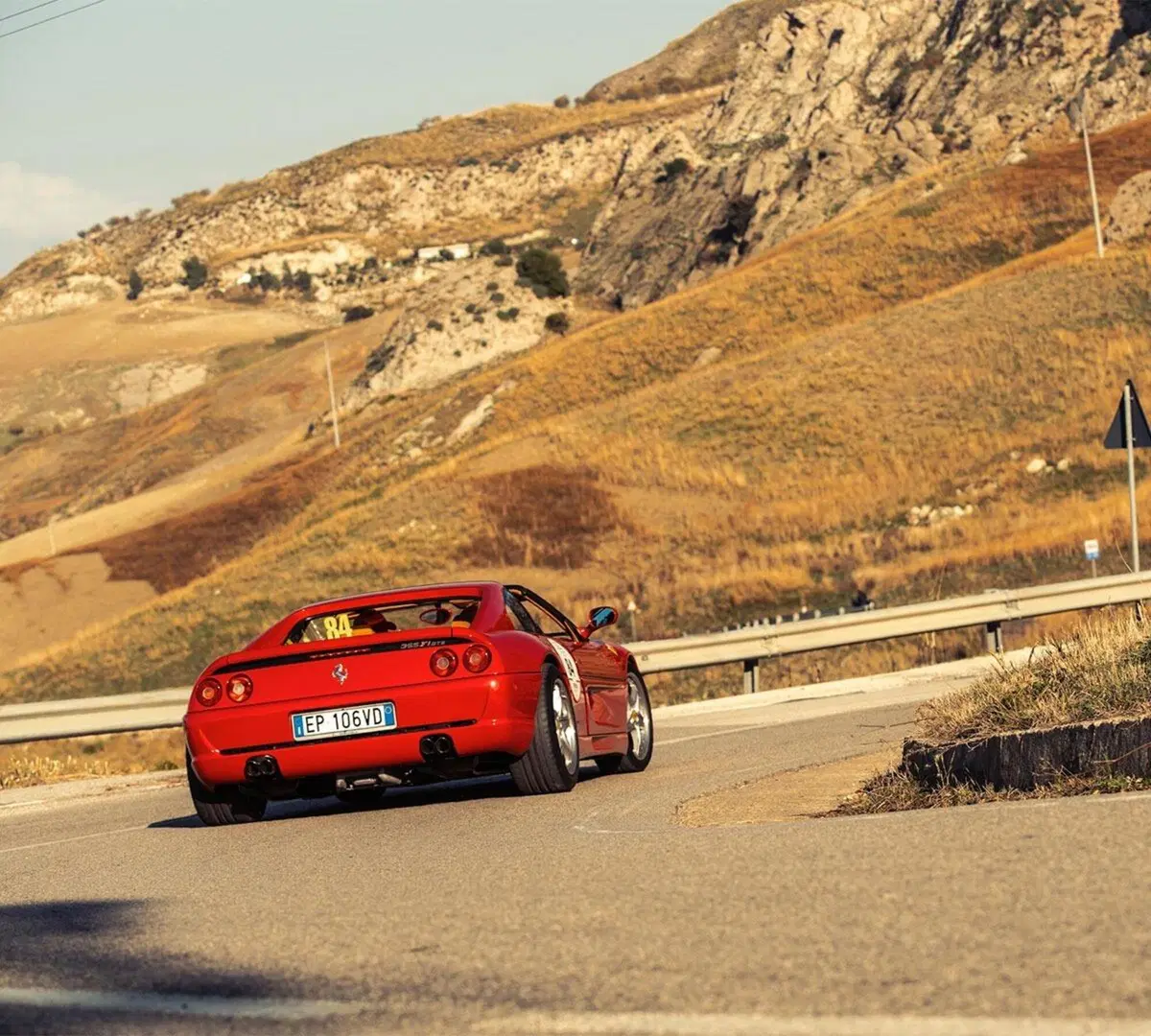 Prima dell'ibrido e di 296 GTS: tutte le Ferrari Gran Turismo Spider [che belle!] (5)