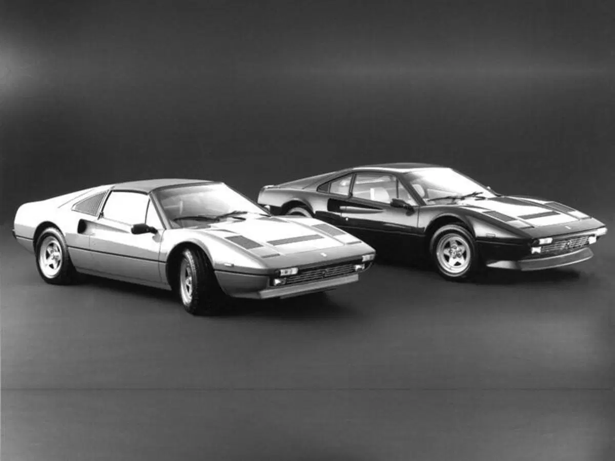 Prima dell'ibrido e di 296 GTS: tutte le Ferrari Gran Turismo Spider [che belle!] (8)