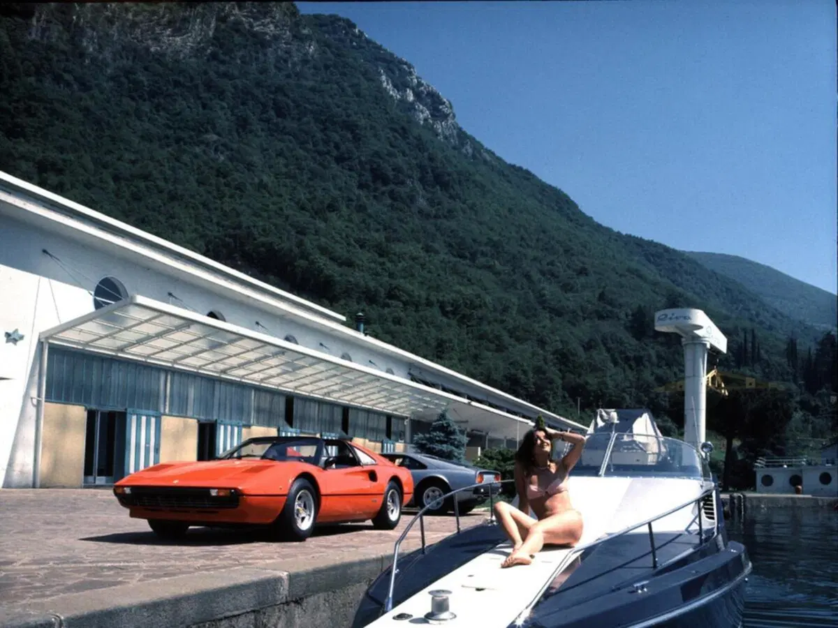 Prima dell'ibrido e di 296 GTS: tutte le Ferrari Gran Turismo Spider [che belle!] (11)