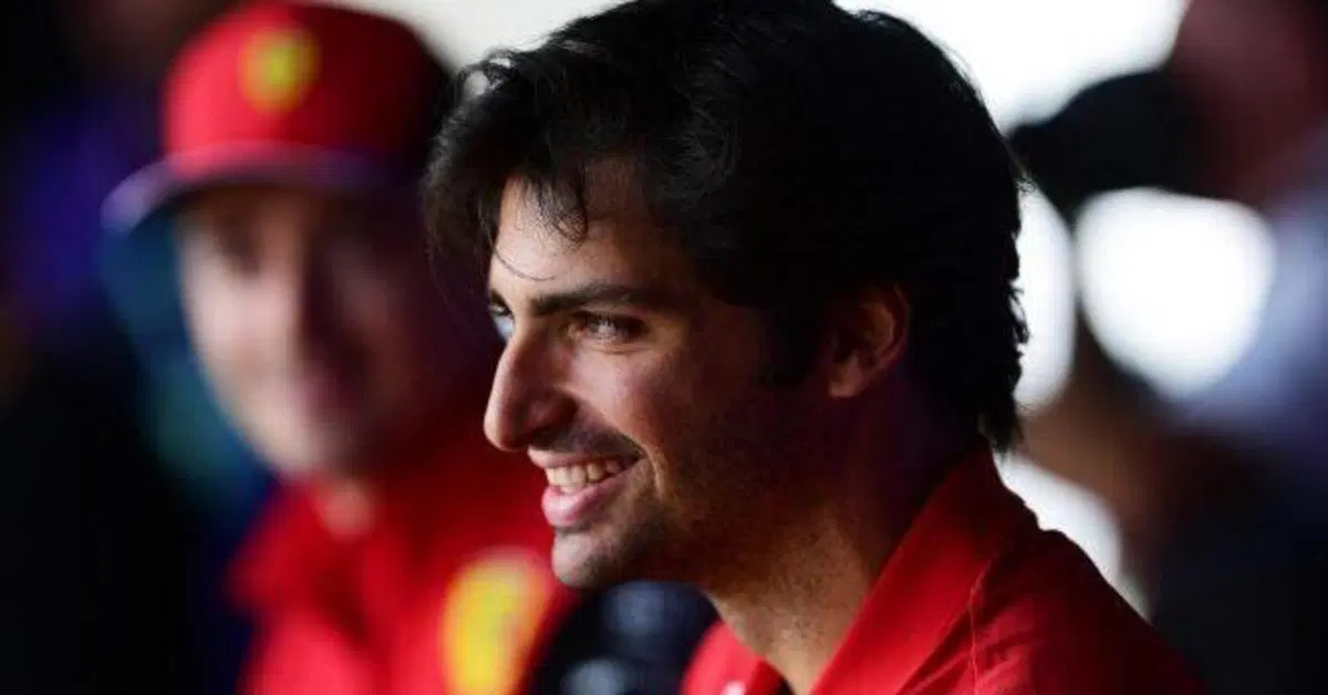 Formula 1, Sainz: "Sono contento del rinnovo la Ferrari &egrave; sempre stato il team dei miei sogni"