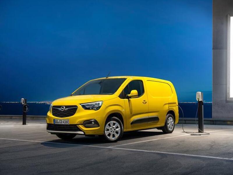 Opel Combo-e Cargo 50kWh PC Essentia