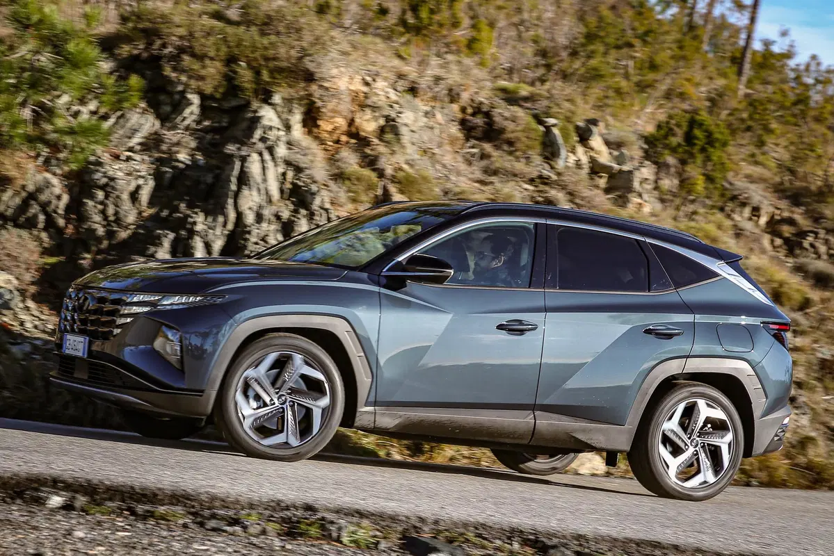 Quale comprare, confronto SUV ibridi: Audi Q3 e Vs Hyundai Tucson Plug-in (PHEV Premium) (13)