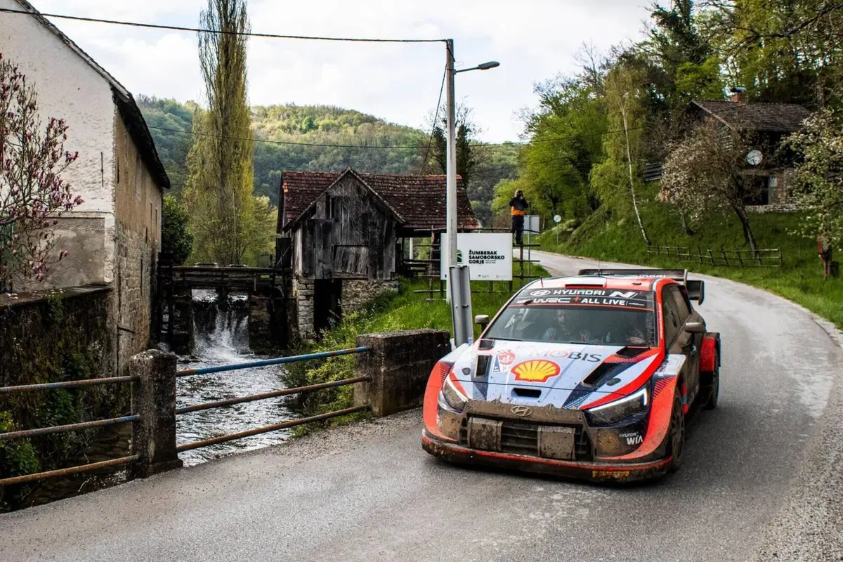 WRC22. Rallye Croazia da Brividi. Rovanpera (Toyota) su Tanak (16)