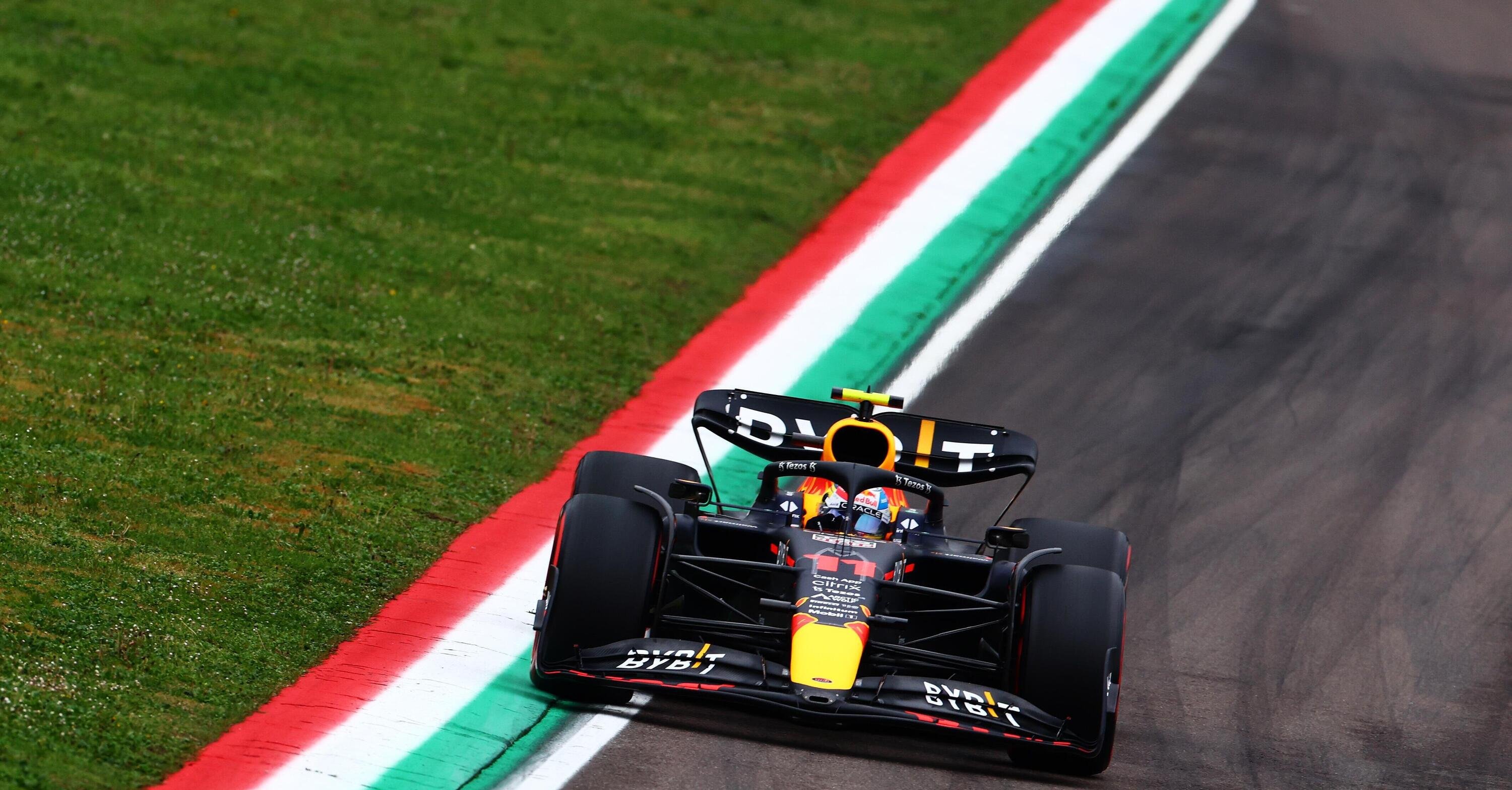 Formula 1: a Imola la Red Bull sfrutta un attacco a due punte 
