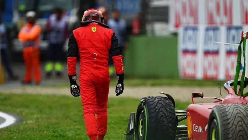 Formula 1, Sainz: "Ricciardo mi ha sbattuto fuori"