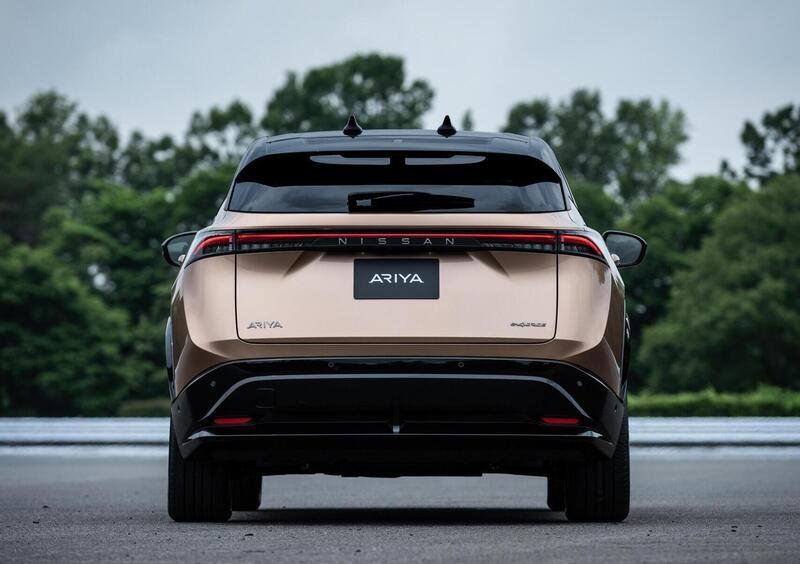 Nissan Ariya (2022-->>) (5)