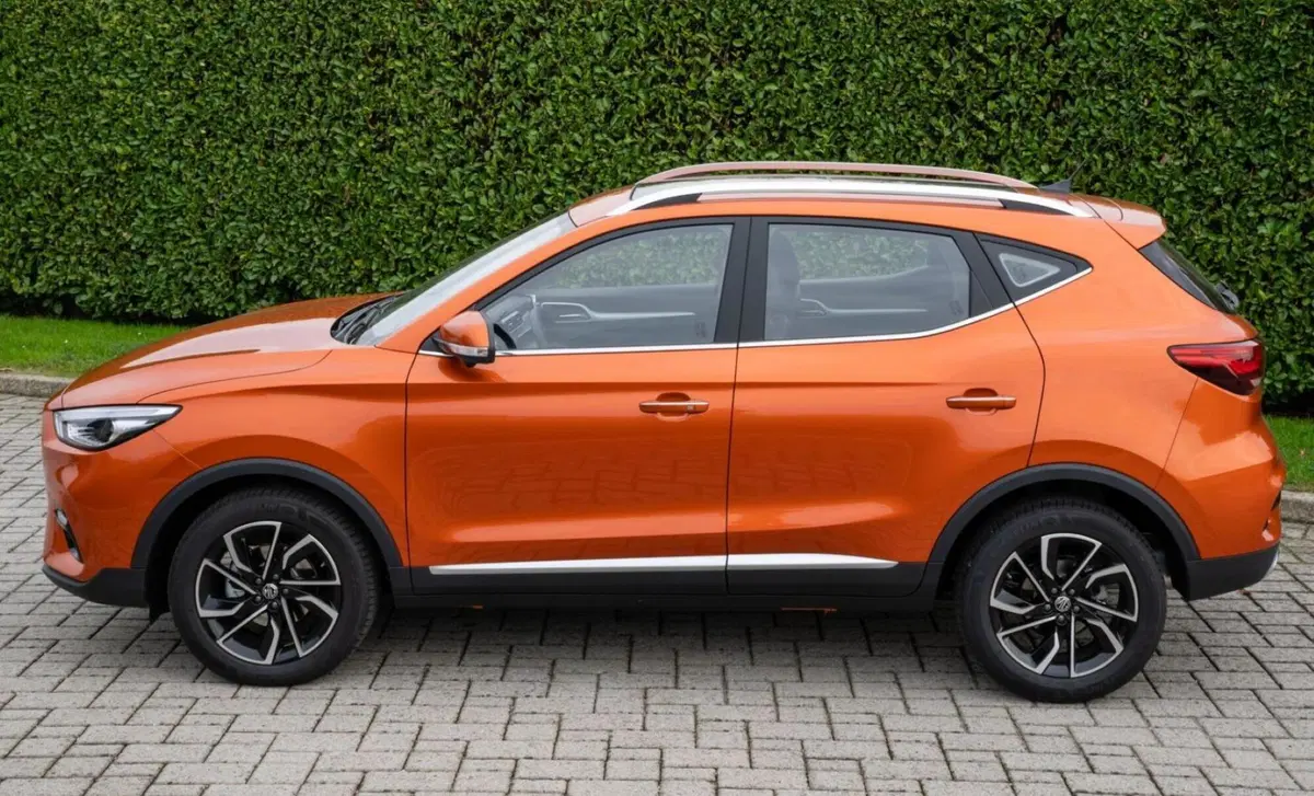 Mg ZS (2021-->) ZS 1.0T-GDI aut. Comfort (2)