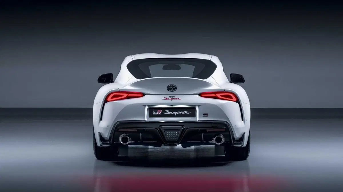 Toyota Supra Manuale: scopriamo tutti i segreti (2)