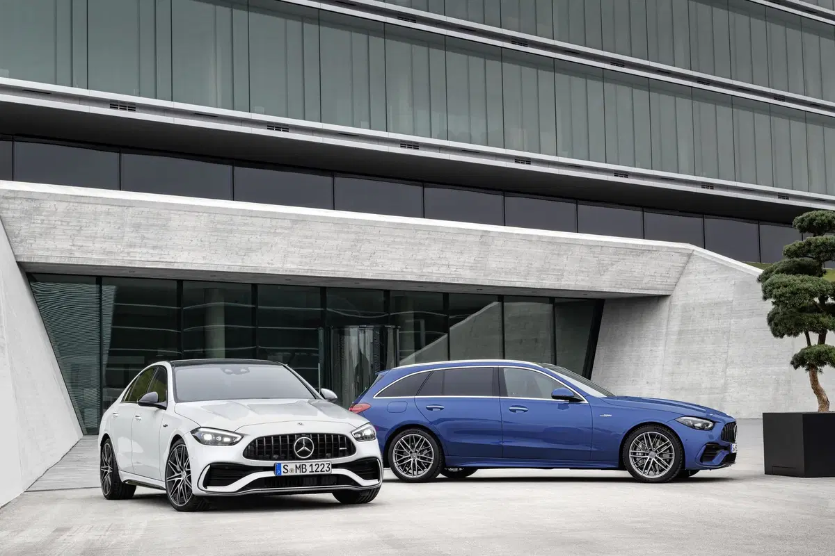 Mercedes Classe C diventa AMG: 408 CV col turbo elettrico (2)