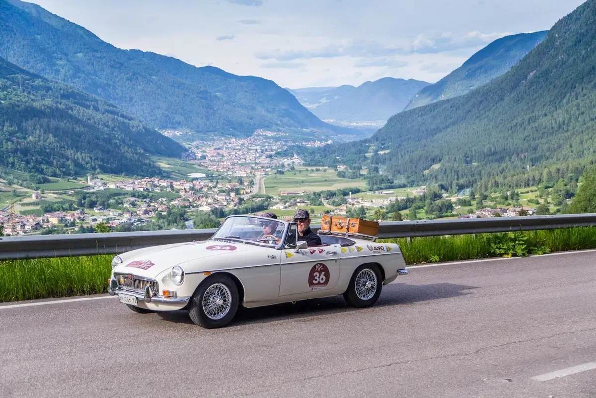 Stella Alpina 2022: natura e auto storiche (5)
