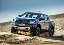 Il salto con la Ford F-150 Raptor gli costa caro... [VIDEO]