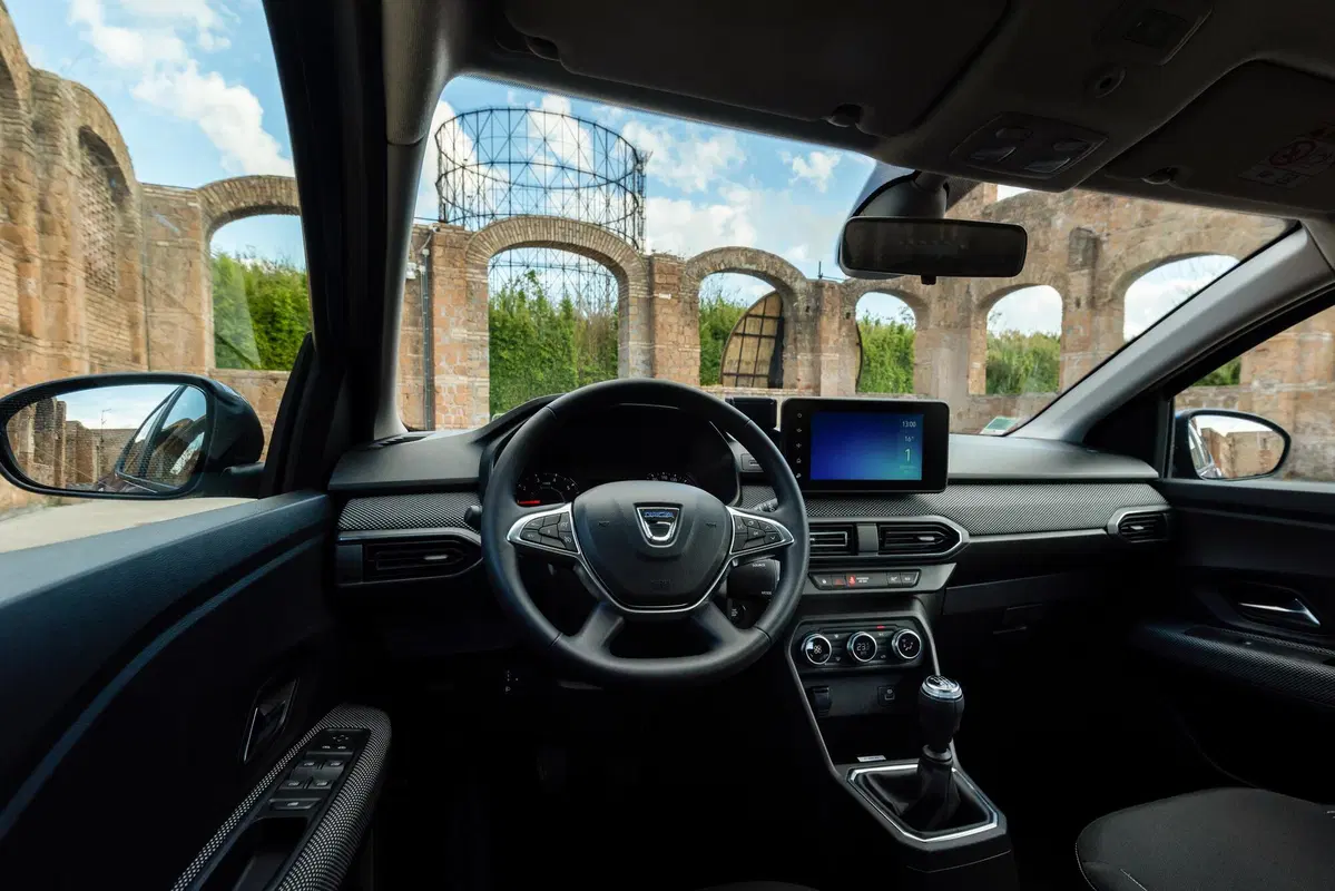 Dacia Sandero: la state cercando? Prima di andare dal concessionario a comprarla, leggete qui (5)