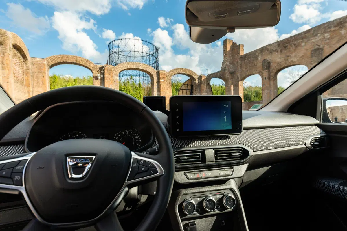 Dacia Sandero: la state cercando? Prima di andare dal concessionario a comprarla, leggete qui (2)