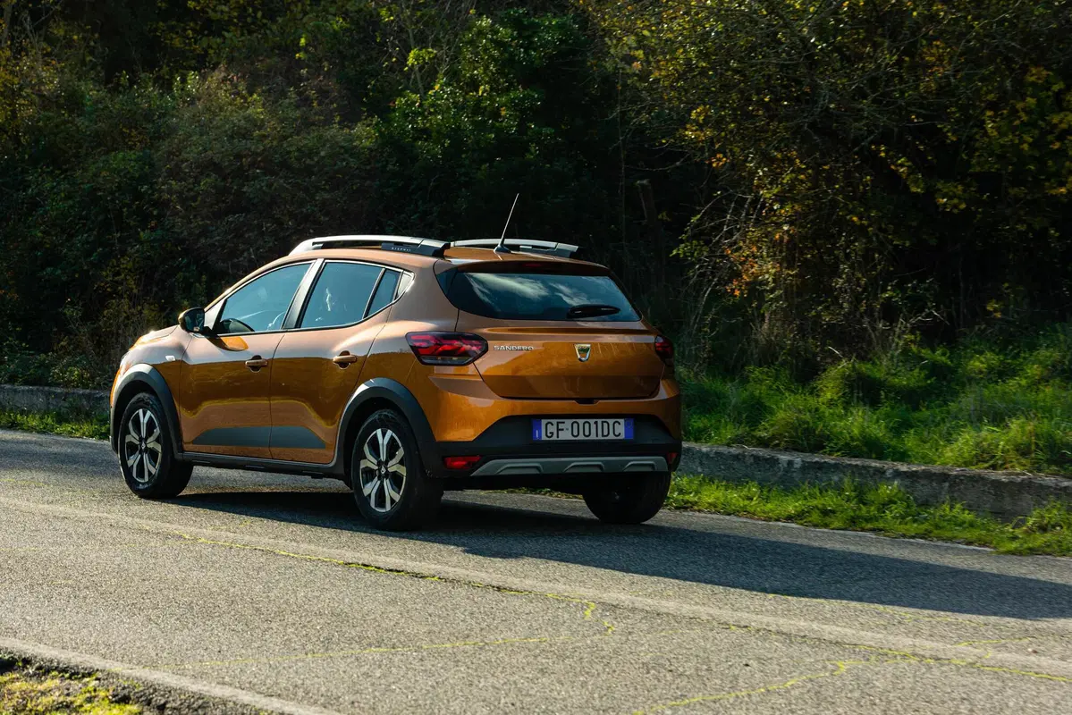 Dacia Sandero: la state cercando? Prima di andare dal concessionario a comprarla, leggete qui (2)