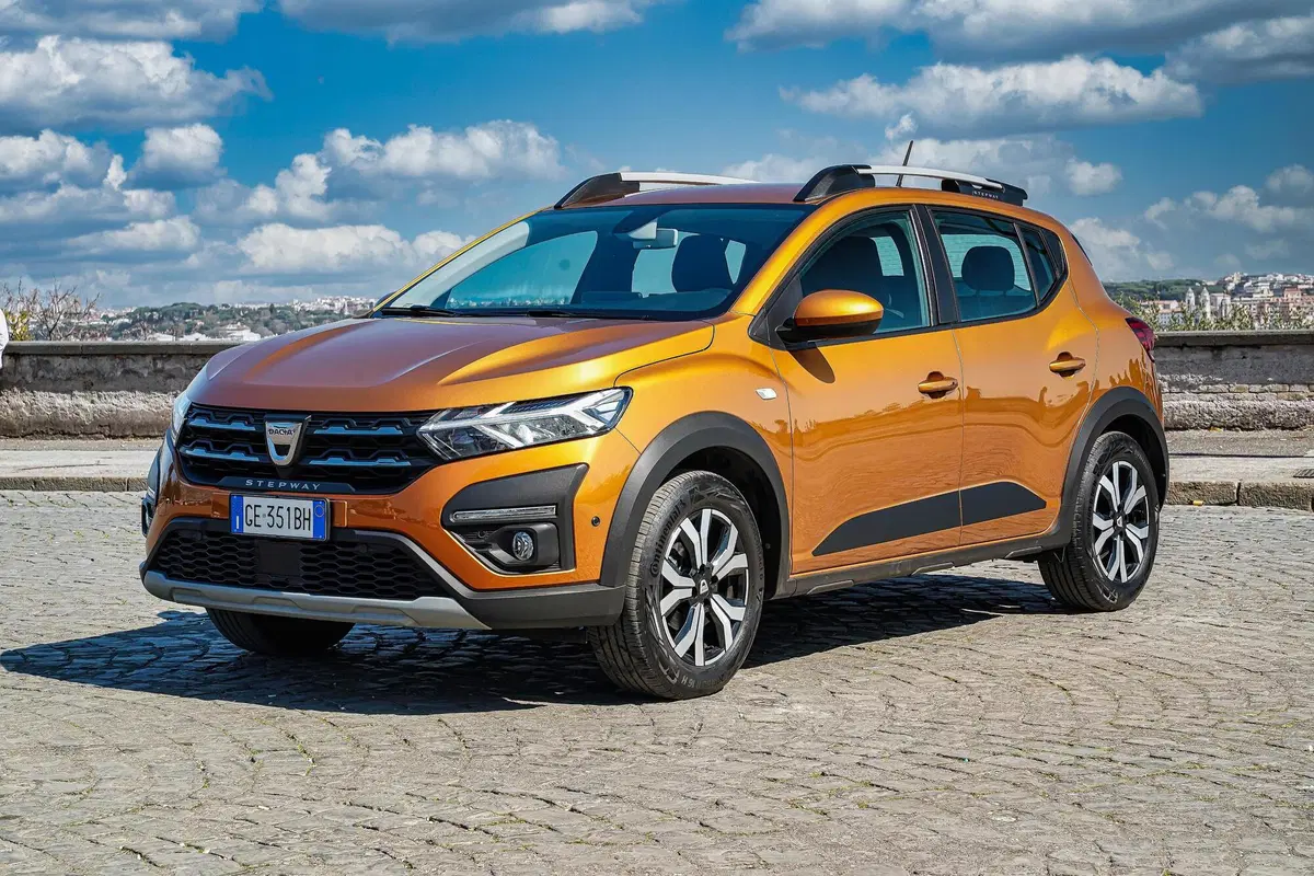 Dacia Sandero: la state cercando? Prima di andare dal concessionario a comprarla, leggete qui (4)