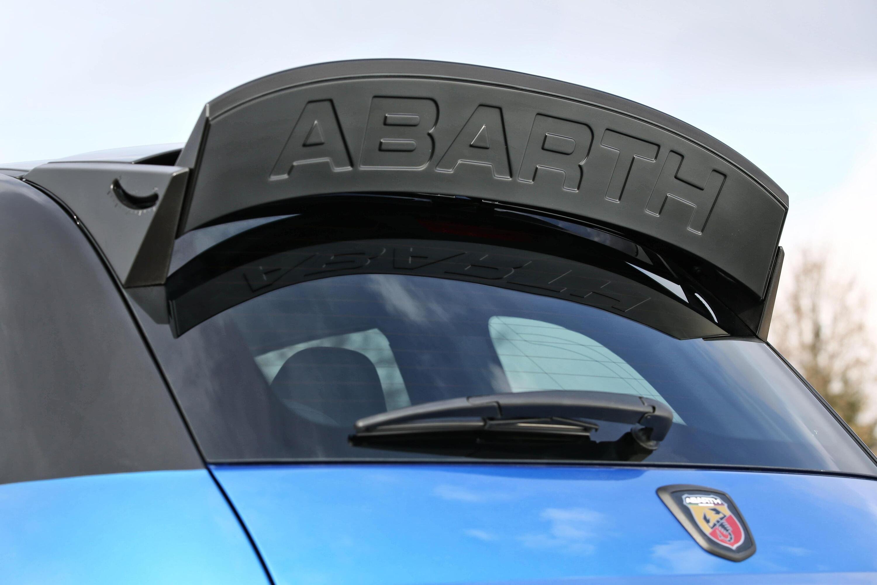Nuova Abarth 695 Tributo 131 Rally: citazioni da leggenda mondiale 