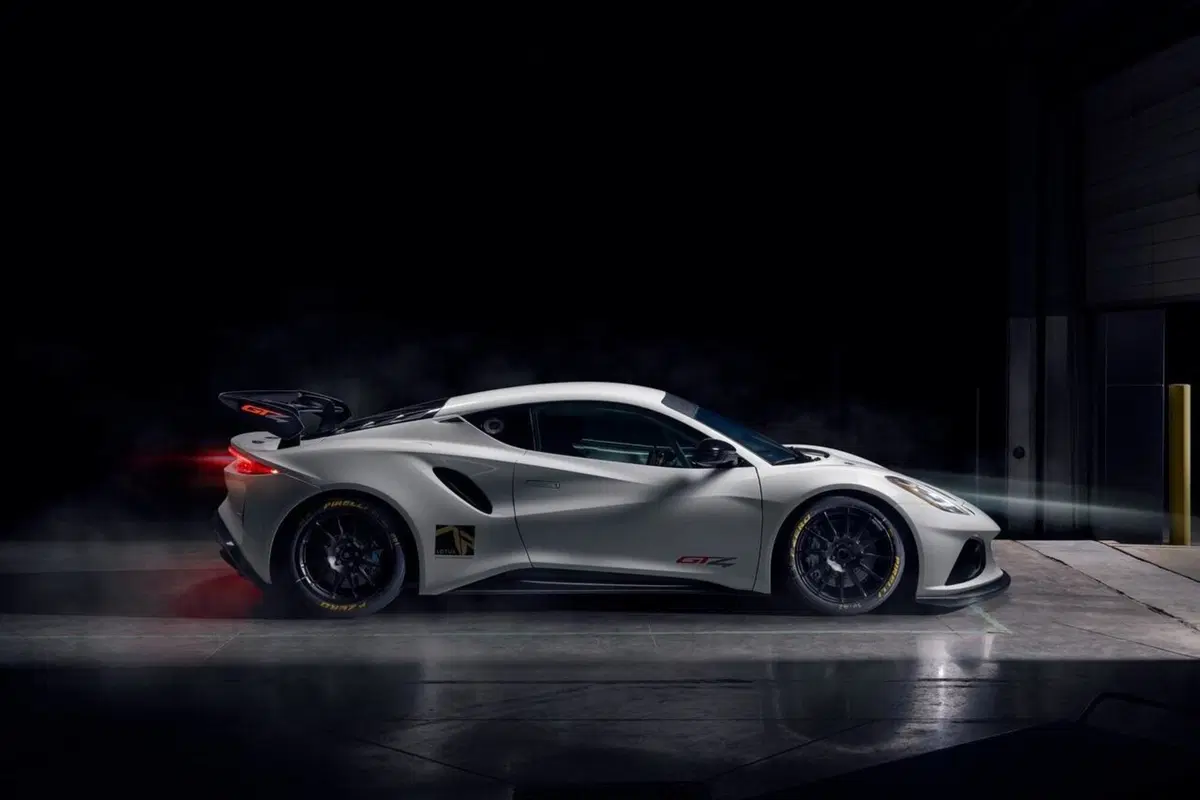 Lotus Emira in pista [VIDEO] (3)