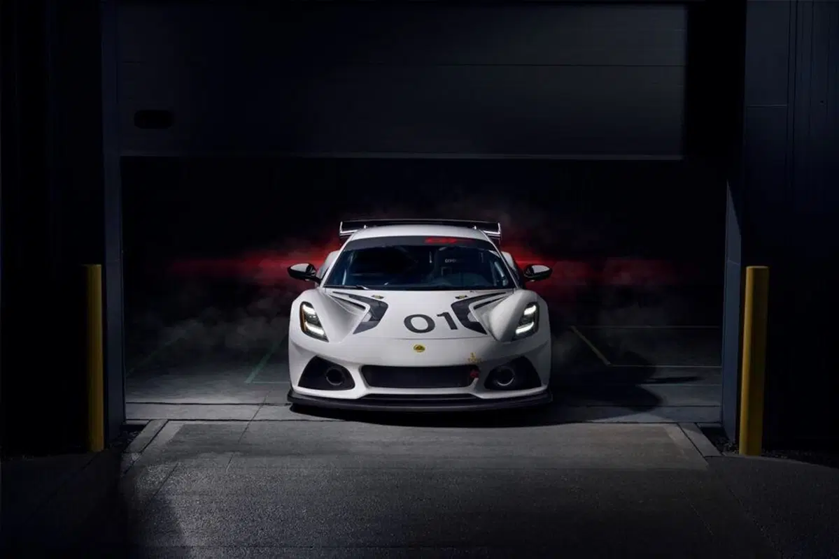 Lotus Emira in pista [VIDEO]