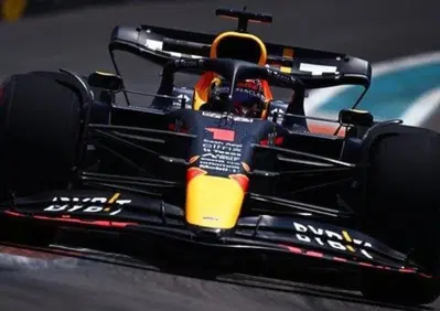 Formula 1, Verstappen: E' stato un Venerdì pieno di problemi