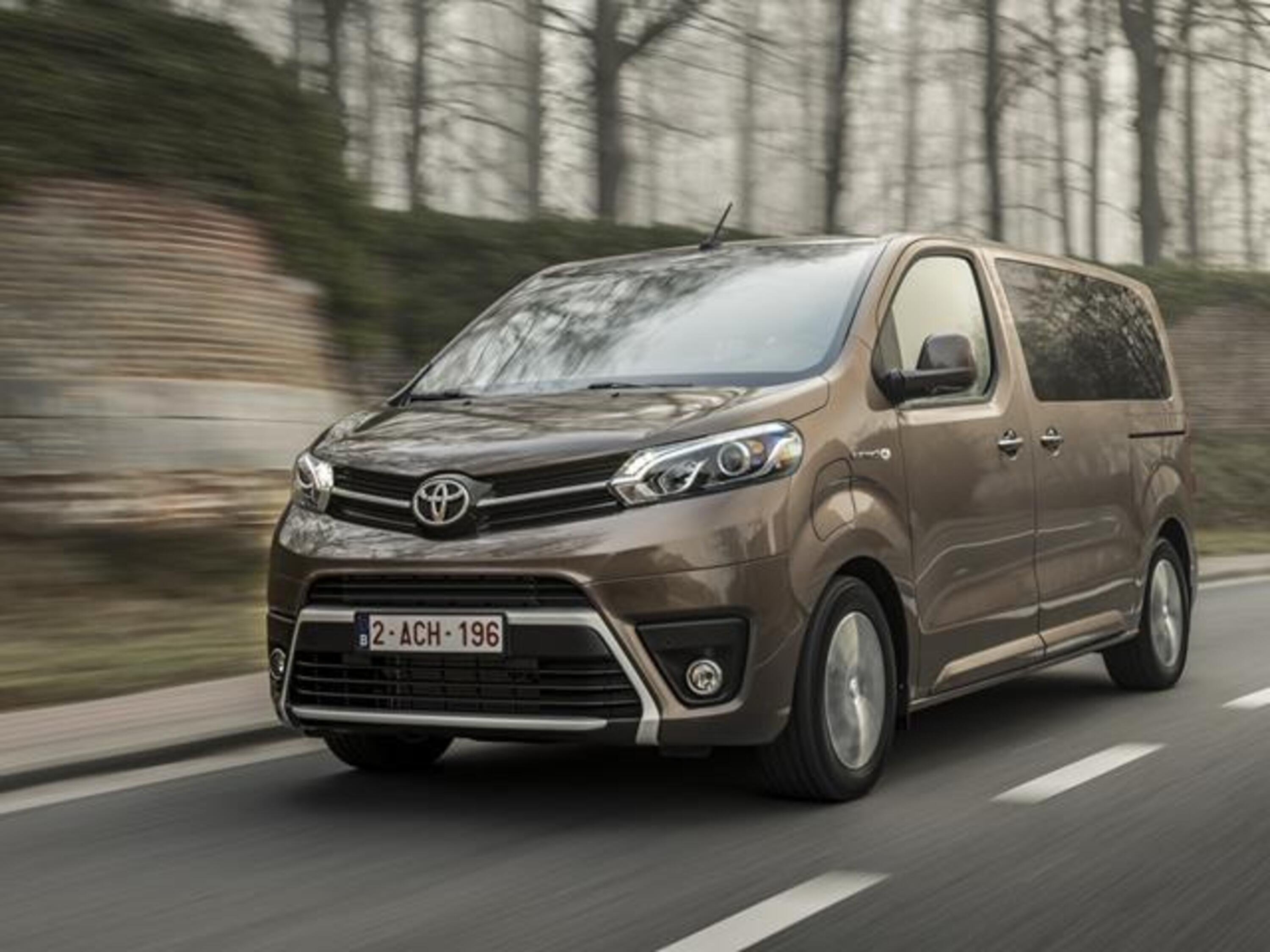 Toyota Proace Verso Verso Electric 50 kWh L0 Compact D Lounge