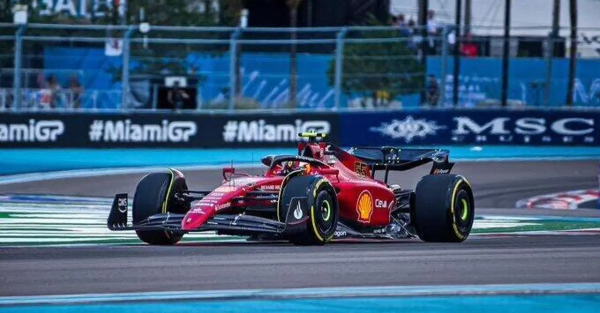 Formula 1, Sainz: "Il lavoro straordinario che tocca ai meccanici &egrave; la cosa che mi dispiace di pi&ugrave;"