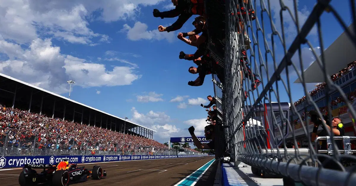 Formula 1, Verstappen: "Domenica incredibile per noi"