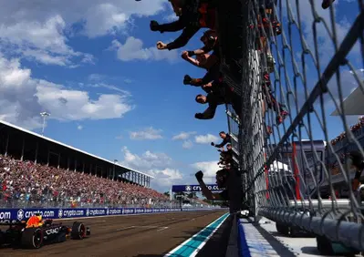 Formula 1, Verstappen: Domenica incredibile per noi