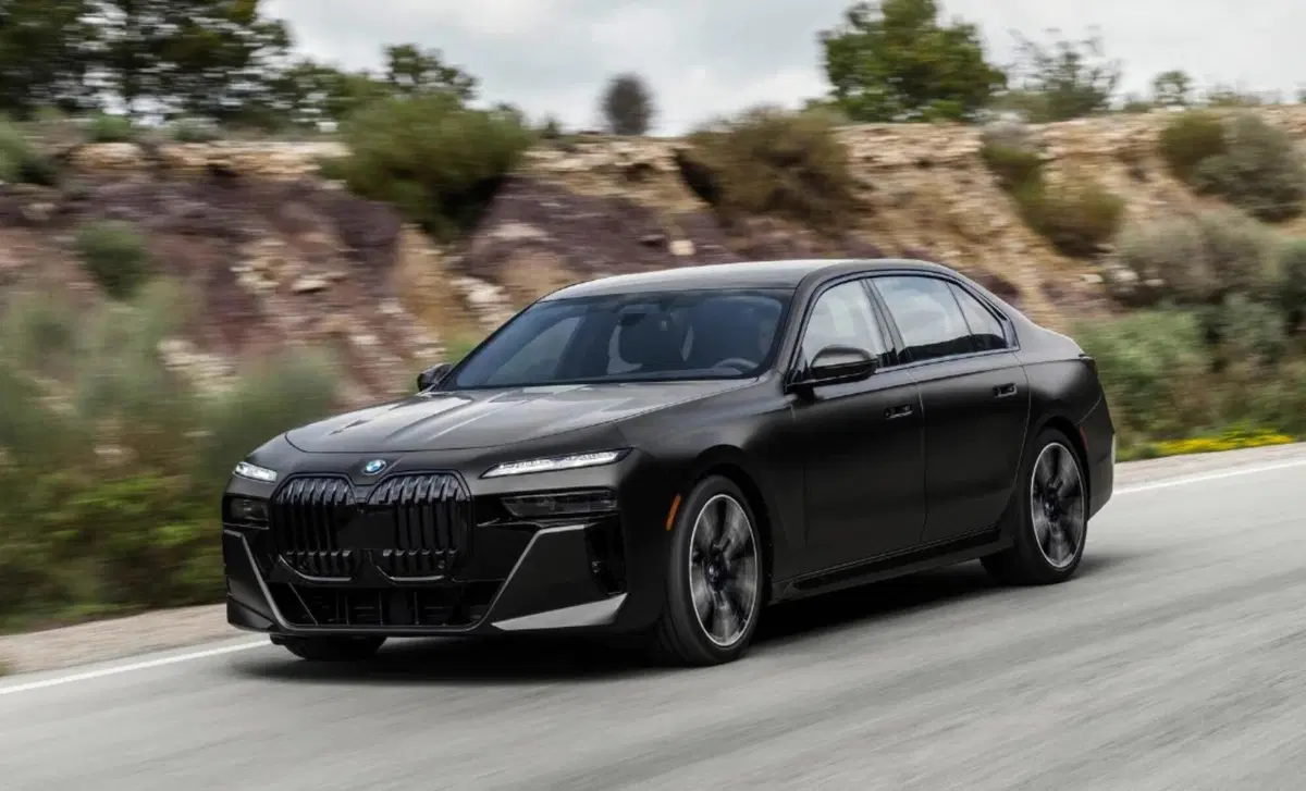 BMW i7 i7 M70 (32)
