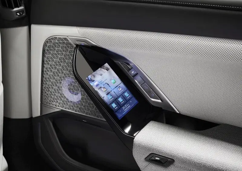 BMW i7 (16)