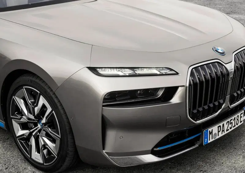 BMW i7 (21)