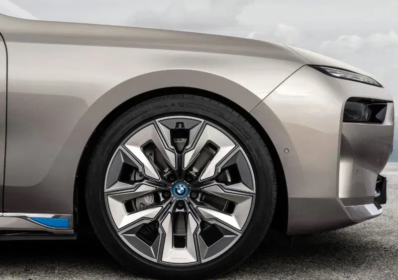 BMW i7 (24)