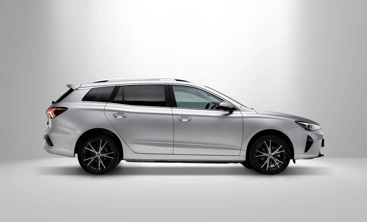 Mg MG5 Luxury Standard Range (7)