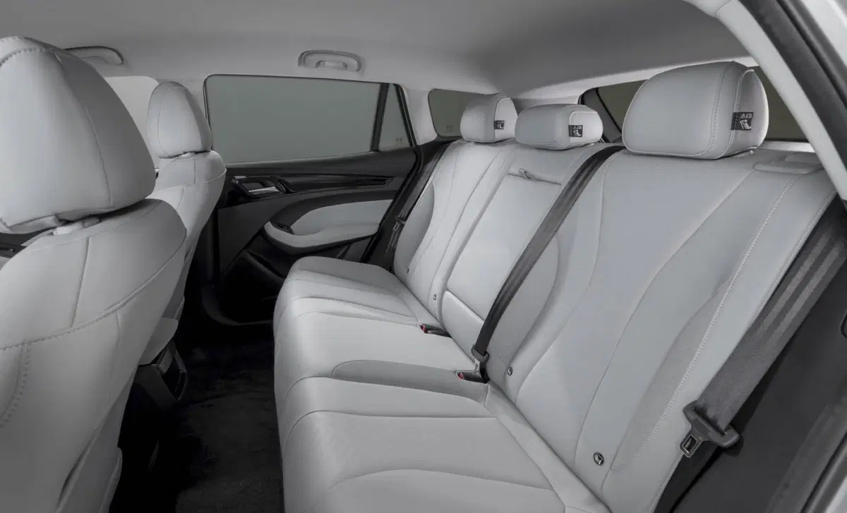 Mg MG5 Luxury Standard Range (13)
