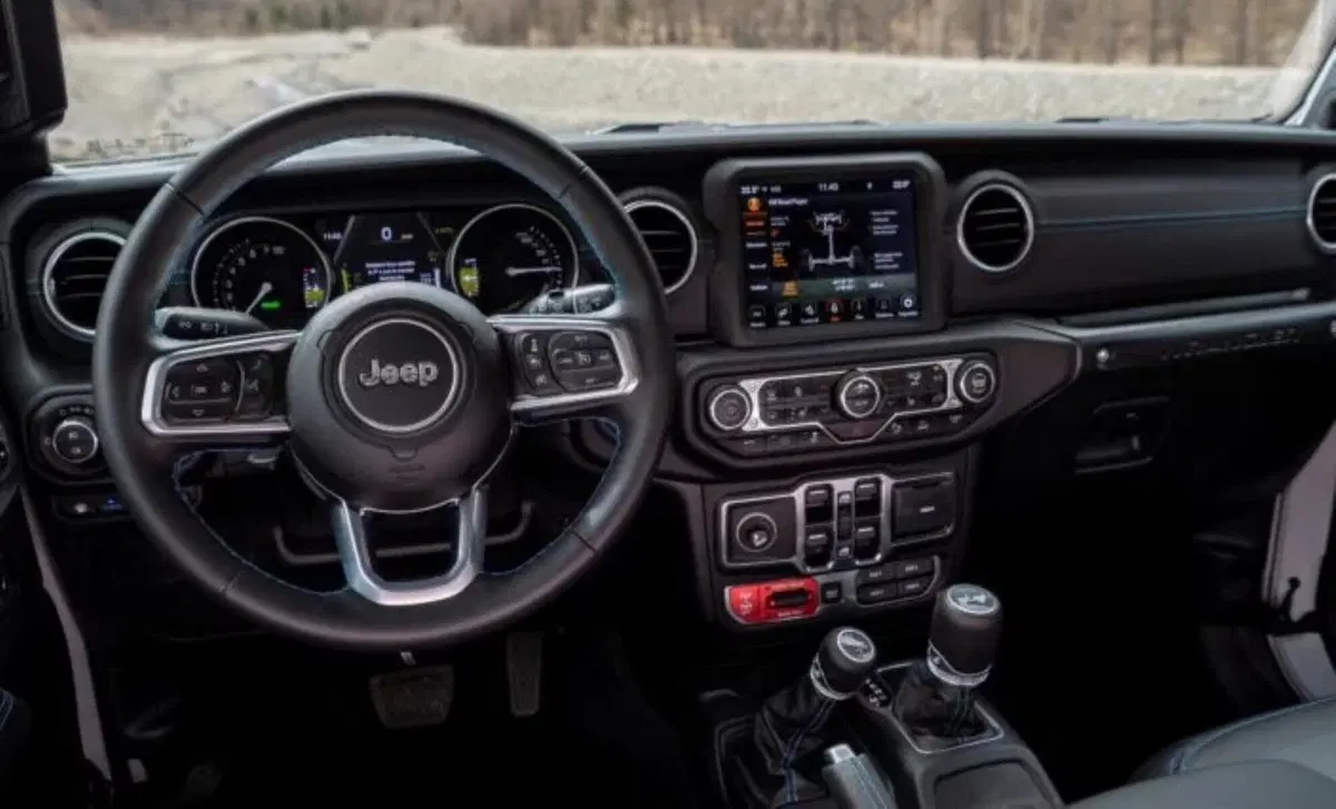 Jeep Wrangler Unlimited 2.0 Turbo 80th Anniversary (31)