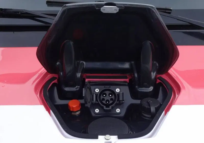 Tazzari Ev Zero 4 (2021-->>) (13)