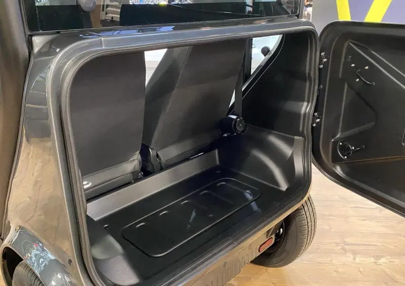 Tazzari Ev Minimax (2021-->>) (11)