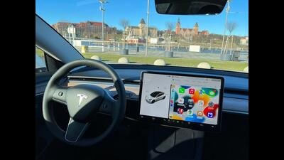 Tesla: puoi avere Android Auto e Apple CarPlay (con un tarocco)