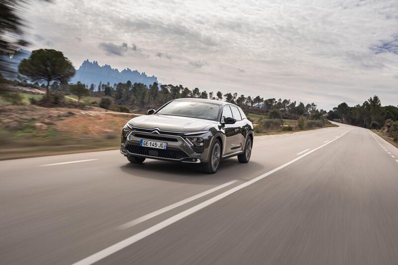 Nuova Citroen C5 X: arriva la crossover top 