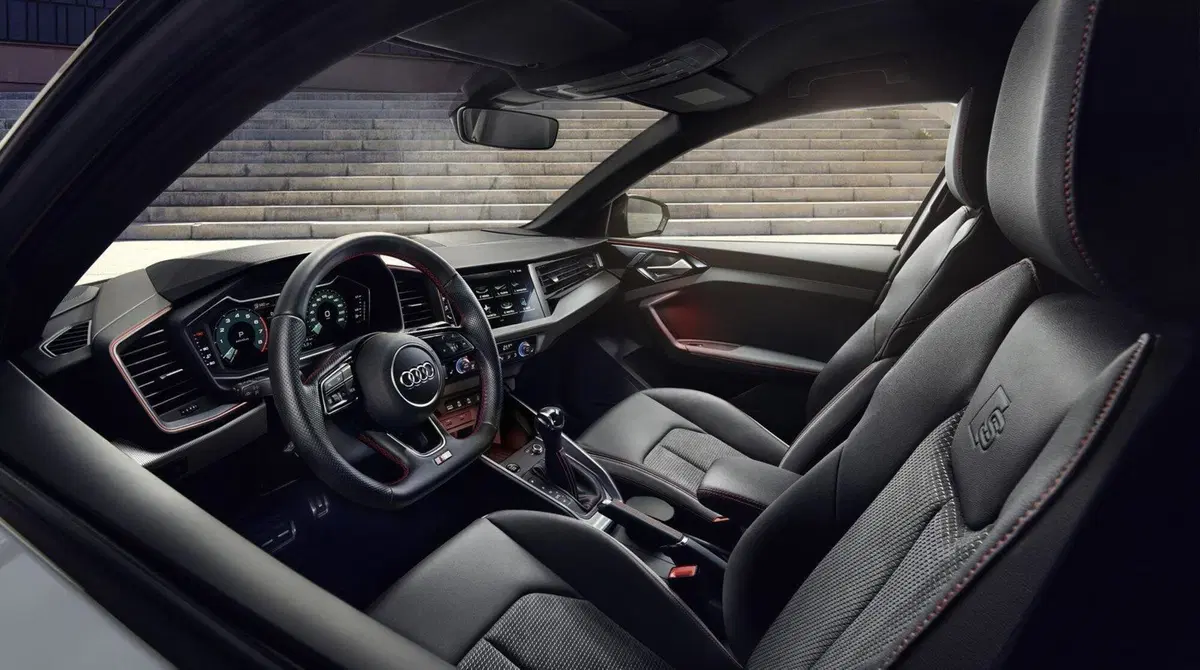 Audi, novità in listino per A1 citycarver, A4 allroad, Q7 e Q8 (11)