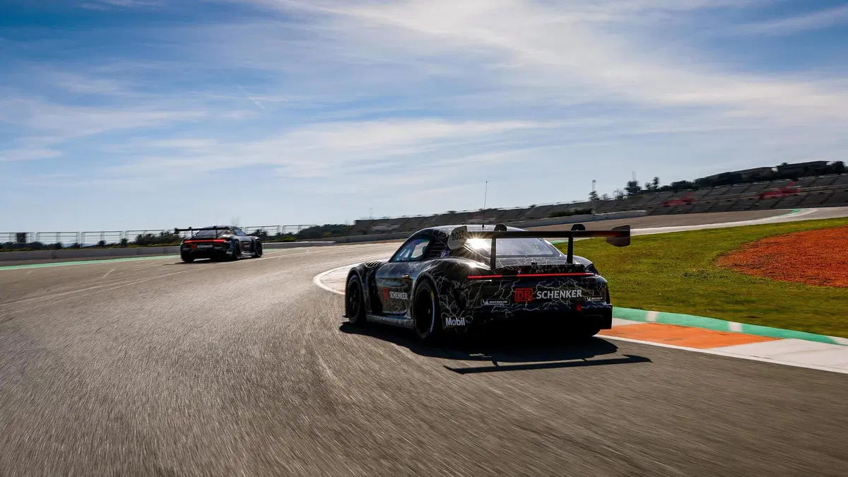 Porsche 718 Cayman GT4 ePerformance, 1000 CV di picco  (3)
