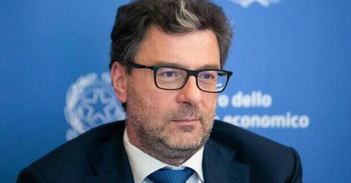 Automotive Dealer Day: Giorgetti promette modifiche al limite di 180 giorni degli incentivi auto 2022
