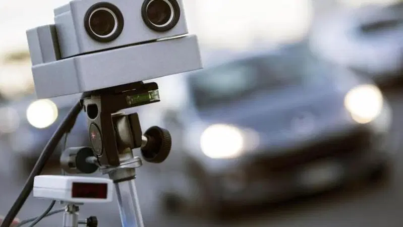 Autovelox funziona "troppo", la Polizia &egrave; disperata (e lo toglie)