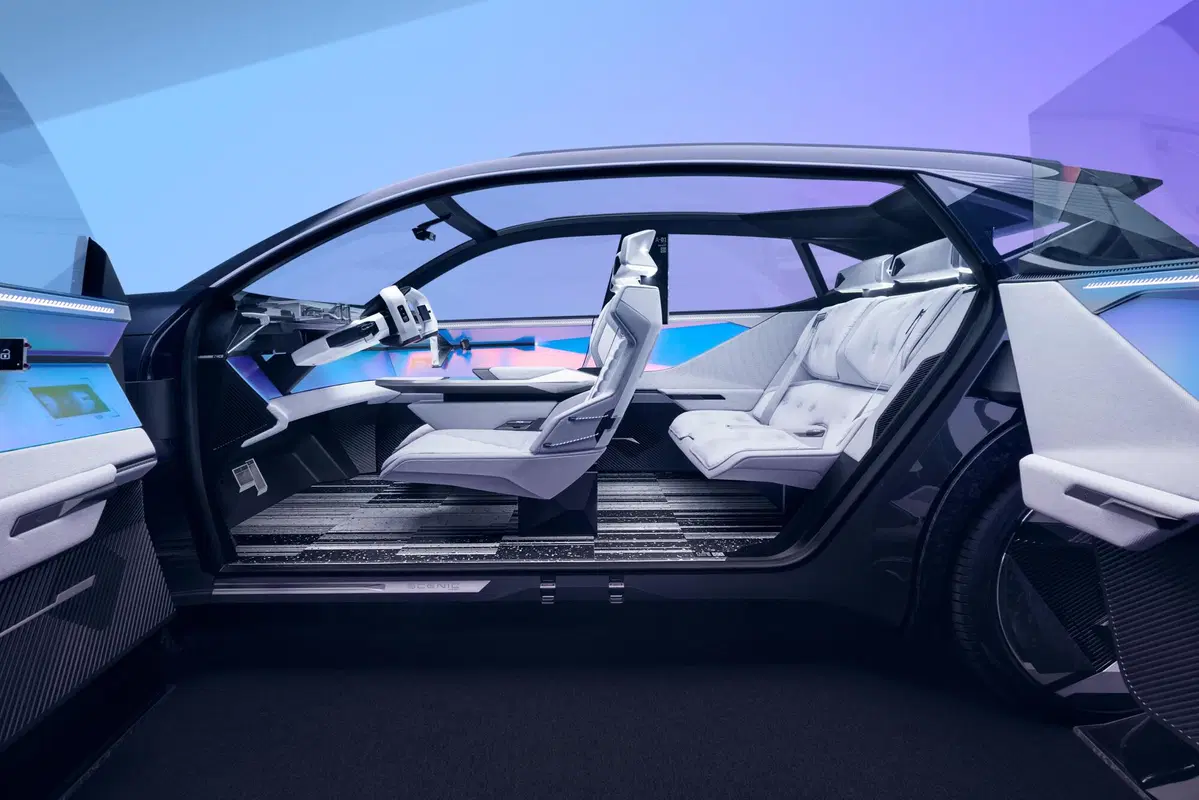 Renault Scenic Vision: l'ibrido a idrogeno (7)