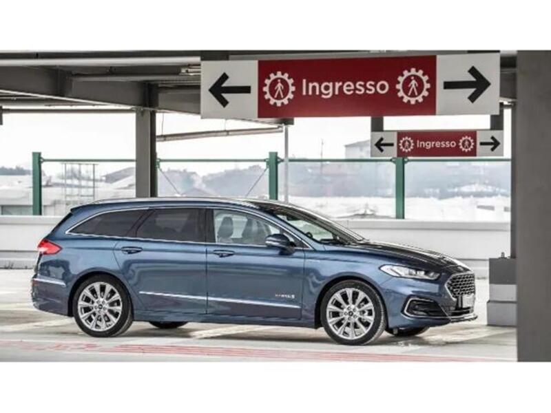 Ford Mondeo Station Wagon Full Hybrid 2.0 187 CV eCVT SW Vignale 