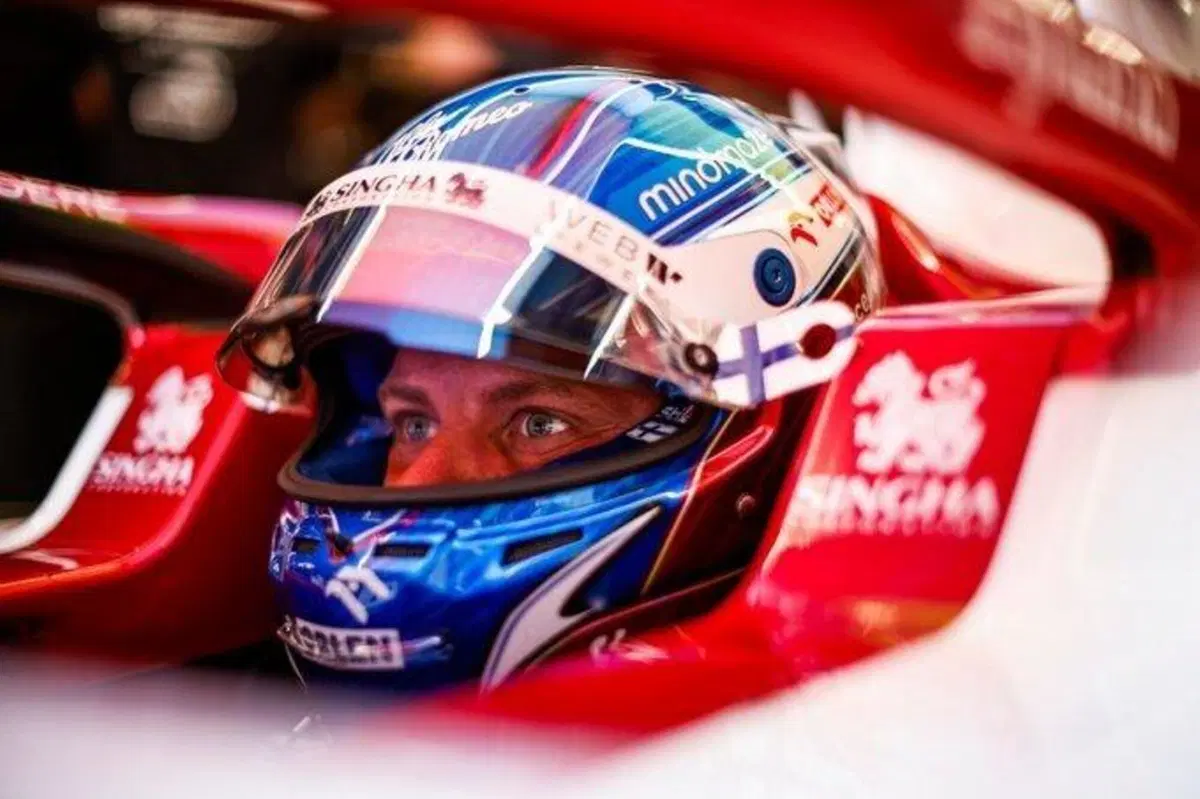 F1, GP Spagna 2022, pole per Leclerc (13)