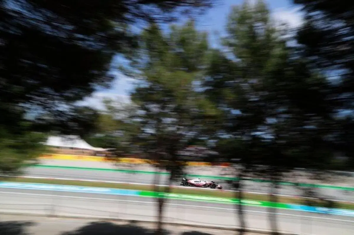 F1, GP Spagna 2022, pole per Leclerc (17)