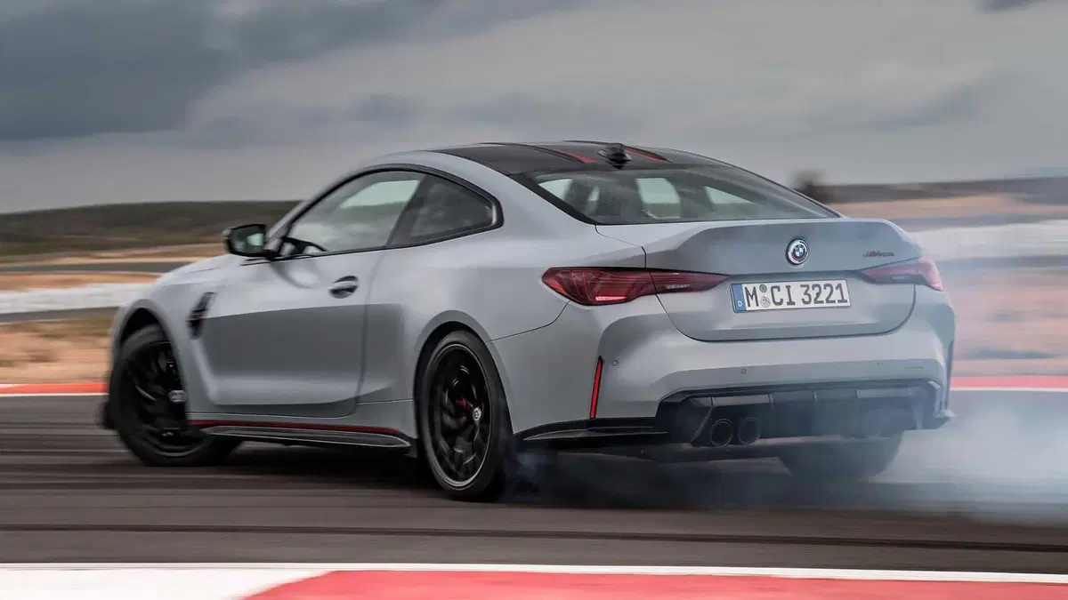 BMW M4 CSL: arriva in soli 1000 esemplari (4)