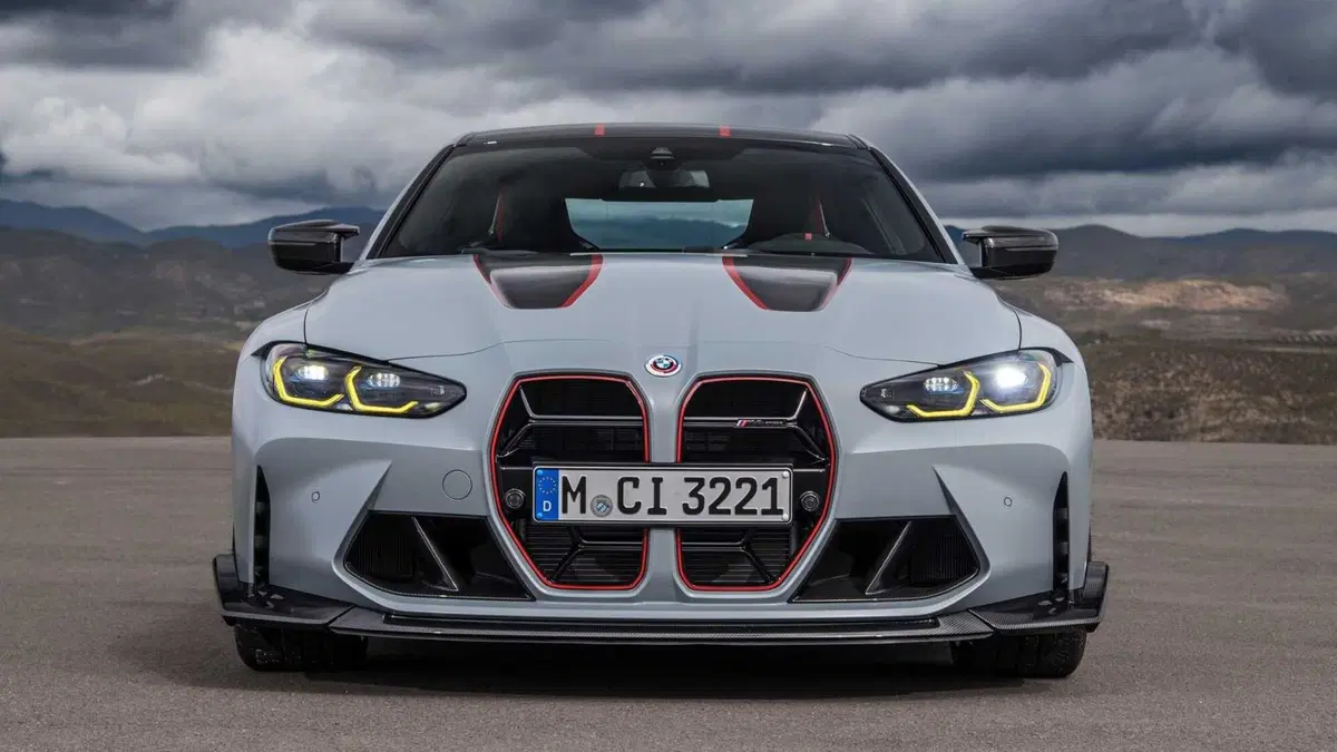 BMW M4 CSL: arriva in soli 1000 esemplari (2)